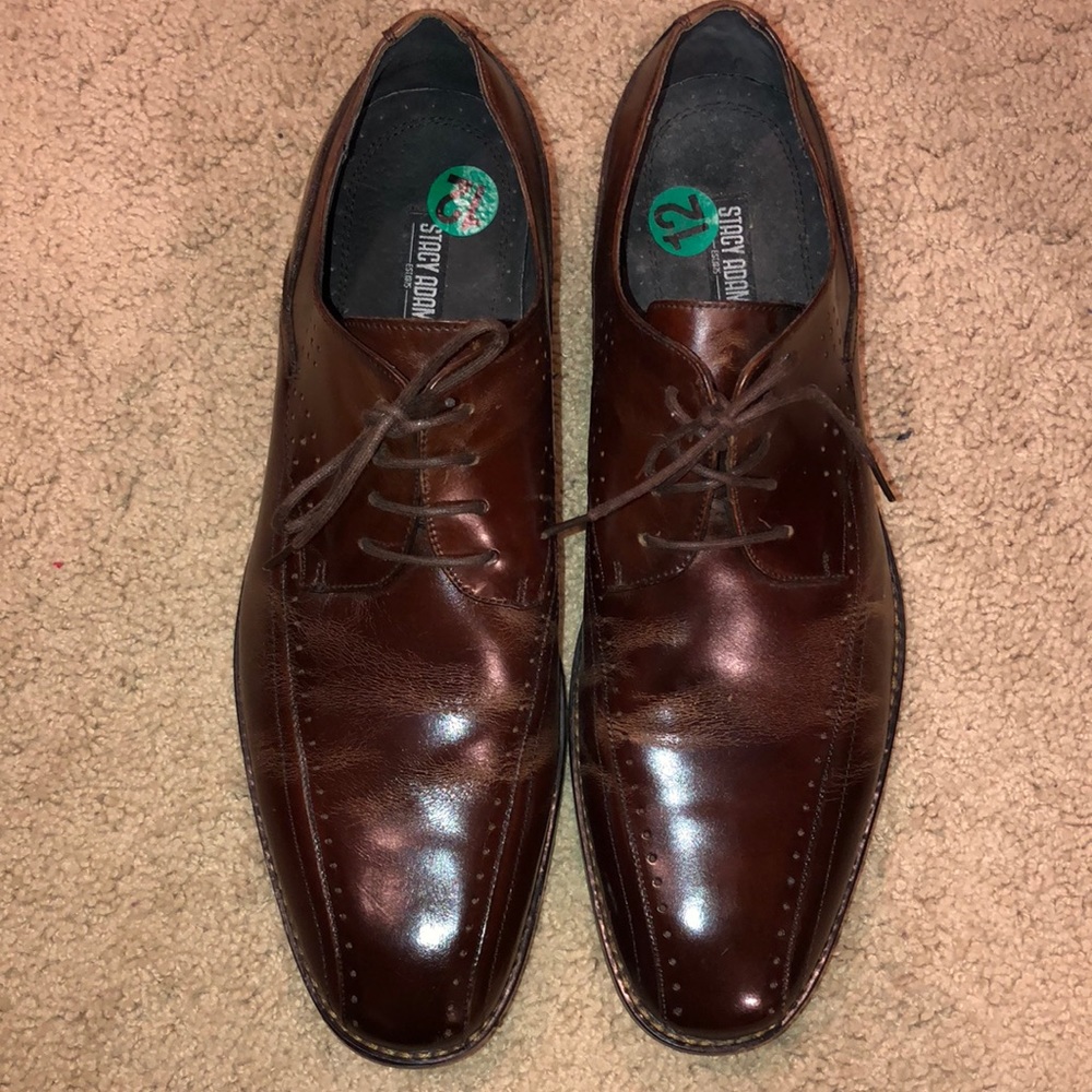 Men’s dress shoes